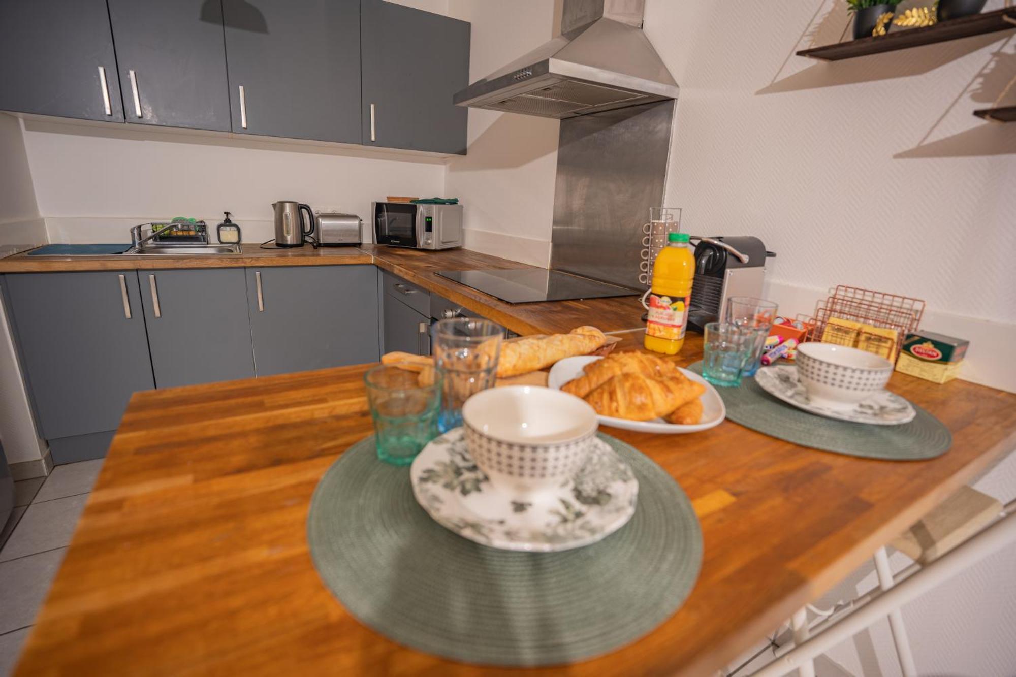 Appartement Tout Equipe A 3 Min Gare Annemasse - Ideal Famille Ou Pro - Parking Inclus Ville-la-Grand Exterior photo