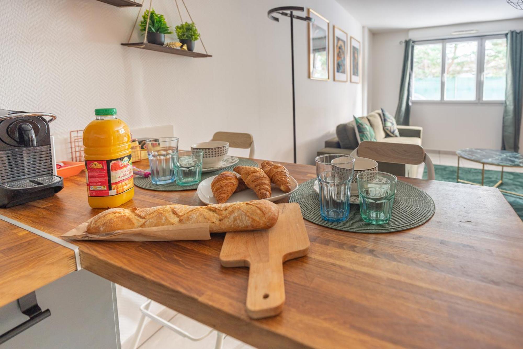 Appartement Tout Equipe A 3 Min Gare Annemasse - Ideal Famille Ou Pro - Parking Inclus Ville-la-Grand Exterior photo